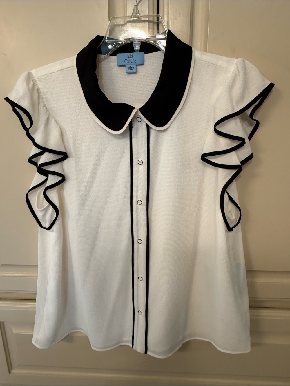 CeCe Ivory Button-Front Ruffle Sleeve Blouse with Black Trim - Size L (NWT)